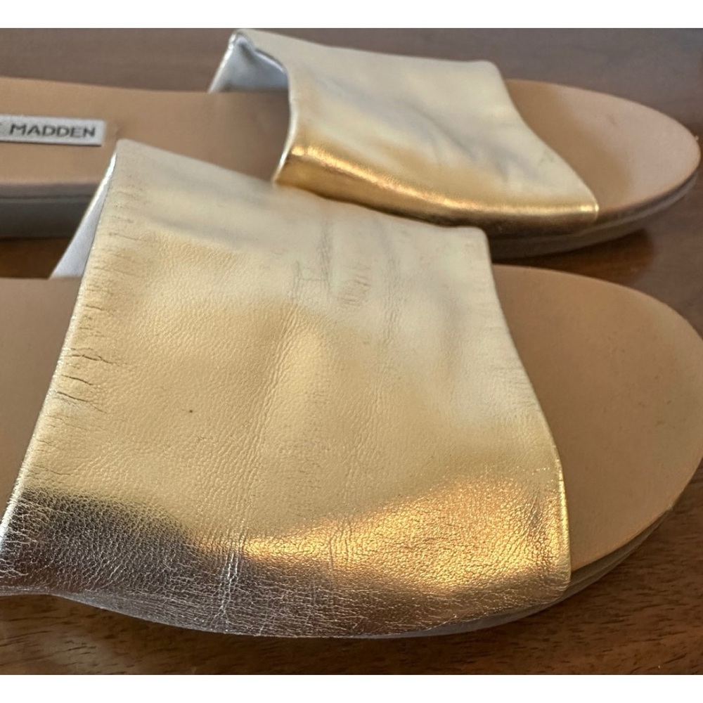 Steve Madden | Gold Slide Sandals - Picture 3 of 5